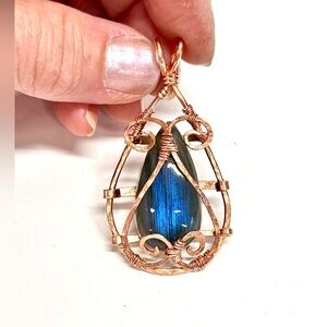 HAND CRAFTED Labradorite Copper Wire Wrapped Unisex Pendant Necklace, Artisan